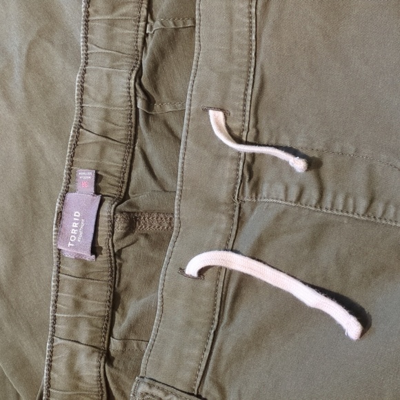 Torrid Olive Green Bootcut Weekend Pants - Picture 2 of 4